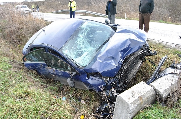 Preot din vestul ţării, mort într-un grav accident de circulaţie Preot din vestul ţării, mort într-un grav accident de circulaţie