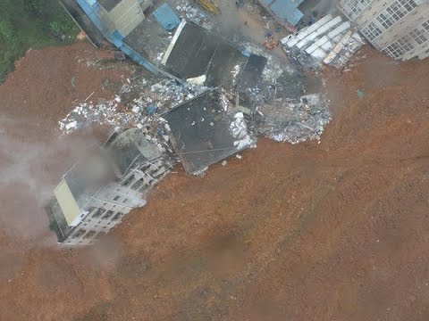 [VIDEO] Cea mai mare alunecare de teren filmată vreodată! Imaginile te lasă fără răsuflare