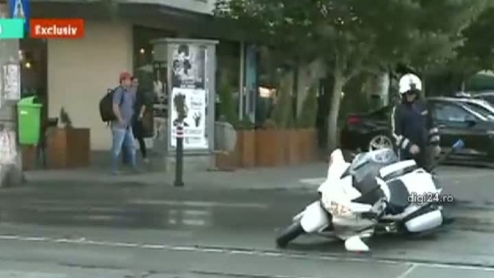 Accident: Un agent SPP din coloana președintelui Franței a căzut de pe motocicletă Accident: Un agent SPP din coloana președintelui Franței a căzut de pe motocicletă