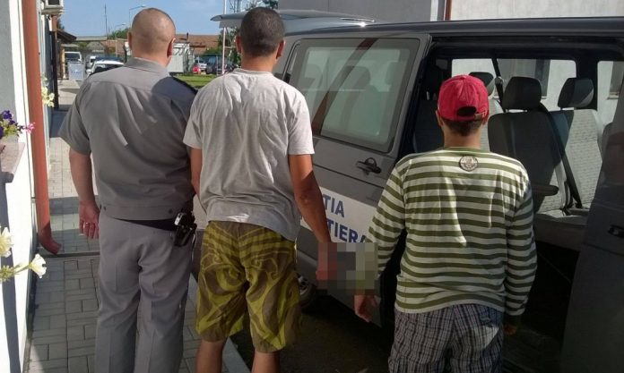 Trei bărbați din Kosovo prinși la granița României Trei bărbați din Kosovo prinși la granița României