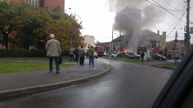 Masina in flacari la Timisoara Masina in flacari la Timisoara
