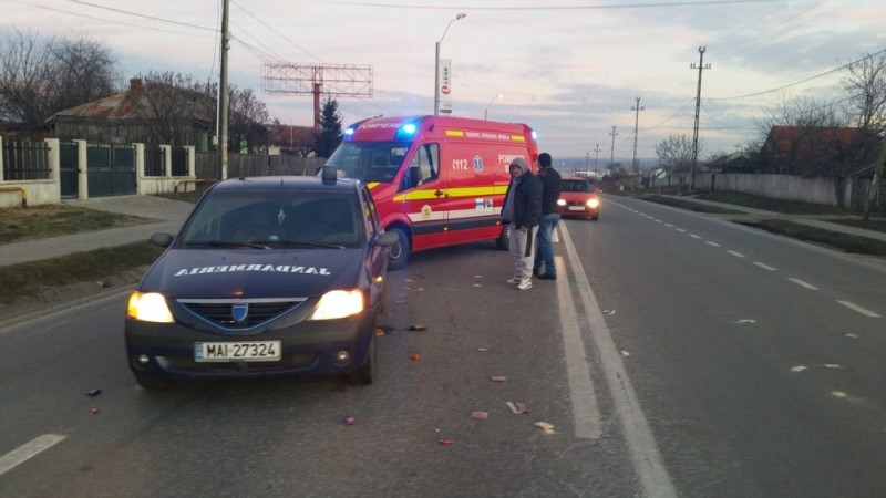 Un caransebeşean a dat bir cu fugiţii. Bărbatul a provocat un accident şi a fugit de la locul faptei Un caransebeşean a dat bir cu fugiţii. Bărbatul a provocat un accident şi a fugit de la locul faptei