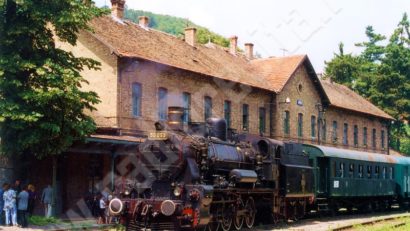CFR este dispus să renunțe la gările Oravița și Anina