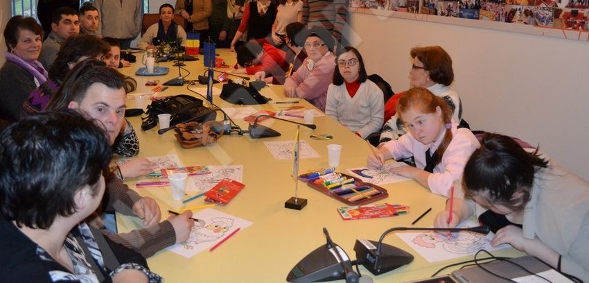 Creativitatea lor ne face viața mai frumoasă în preajma sărbătorilor Creativitatea lor ne face viața mai frumoasă în preajma sărbătorilor