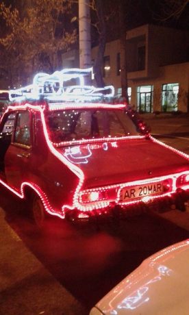 Moş Crăciun, cu maşina prin… Banat Moş Crăciun, cu maşina prin… Banat