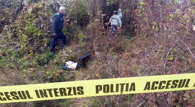 Un bărbat a fost găsit spânzurat într-o pădure din vestul ţării Un bărbat a fost găsit spânzurat într-o pădure din vestul ţării