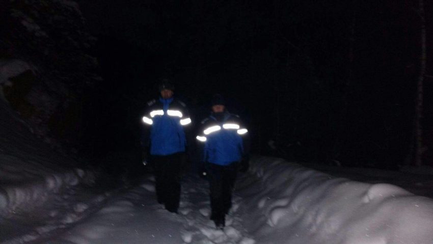 Doi fraţi, rătăciţi în Parâng, au fost găsiţi după ore de căutări Doi fraţi, rătăciţi în Parâng, au fost găsiţi după ore de căutări