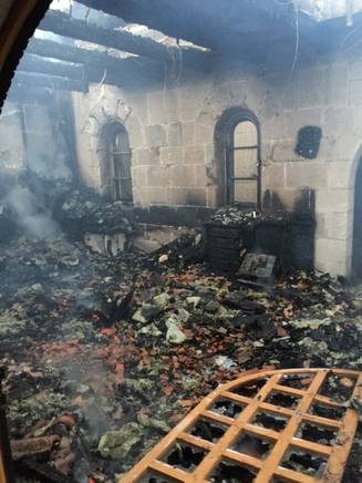 La doi ani după ce a fost incendiată, o biserică din Israel a fost redeschisă La doi ani după ce a fost incendiată, o biserică din Israel a fost redeschisă