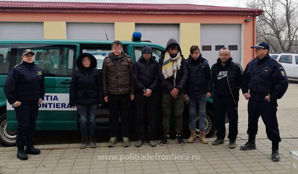 [VIDEO] Transfugi în apropiere de Oraviţa: 28 de irakieni, prinşi la Grădinari