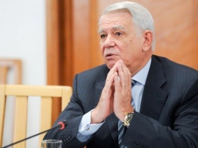 Întâlnirea lui Meleşcanu cu secretarul general al NATO, amânată Întâlnirea lui Meleşcanu cu secretarul general al NATO, amânată
