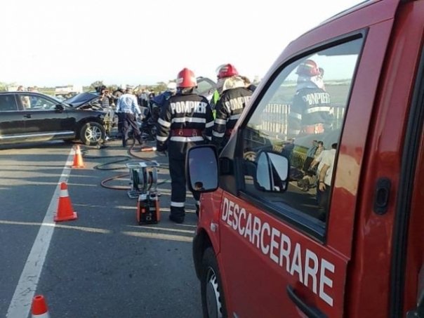 Accident pe centura ocolitoare. O persoană a fost rănită şi transportată la spital Accident pe centura ocolitoare. O persoană a fost rănită şi transportată la spital