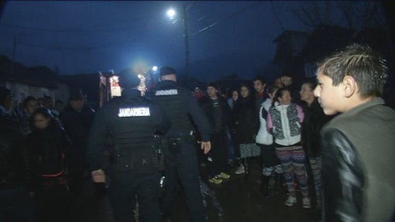 REŞIŢA: Alcoolul i-a luat mințile! Şi-a snopit în bătaie fosta soacră şi pe fosta nevastă a ameninţat-o cu moartea REŞIŢA: Alcoolul i-a luat mințile! Şi-a snopit în bătaie fosta soacră şi pe fosta nevastă a ameninţat-o cu moartea