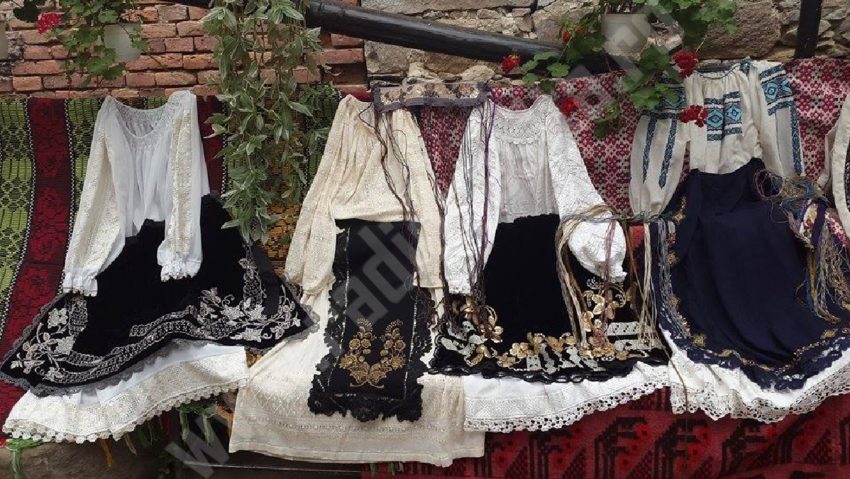 Artă şi măiestrie – expoziţie de ţesături de interior din Banat Artă şi măiestrie – expoziţie de ţesături de interior din Banat