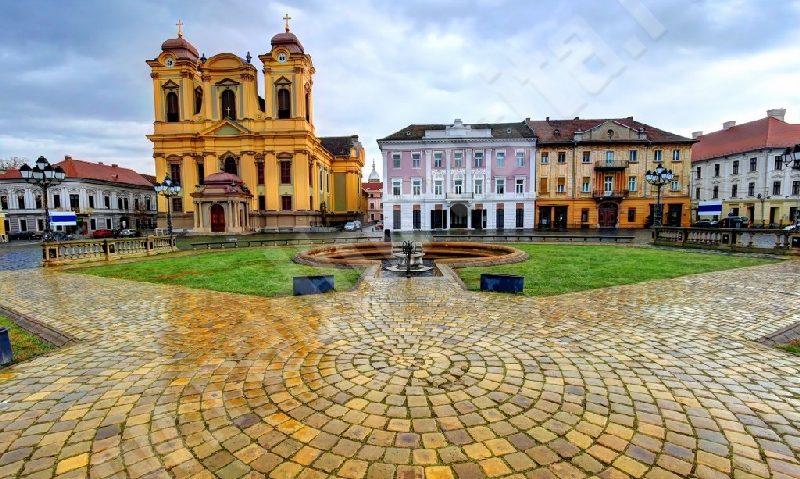 Domul romano-catolic, restaurat pe bani europeni, obiectiv turistic al Capitalei Culturale în 2021 Domul romano-catolic, restaurat pe bani europeni, obiectiv turistic al Capitalei Culturale în 2021