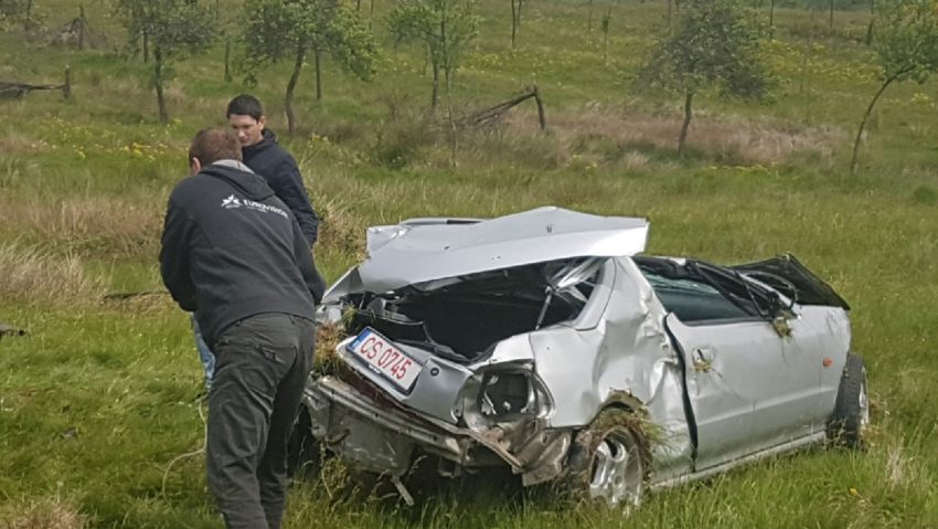 Doi tineri au ajuns în VITEZĂ la spital Doi tineri au ajuns în VITEZĂ la spital