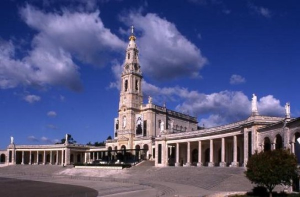 100 de ani de la apariția Maicii Domnului la Fatima, marcați la Reșița 100 de ani de la apariția Maicii Domnului la Fatima, marcați la Reșița