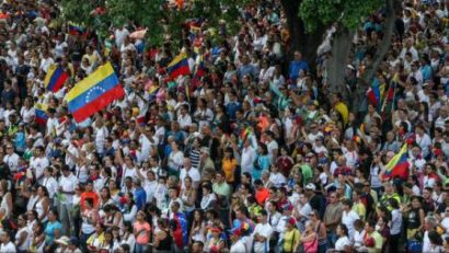 Venezuela: Peste 200.000 de manifestanți împotriva președintelui Nicolas Maduro