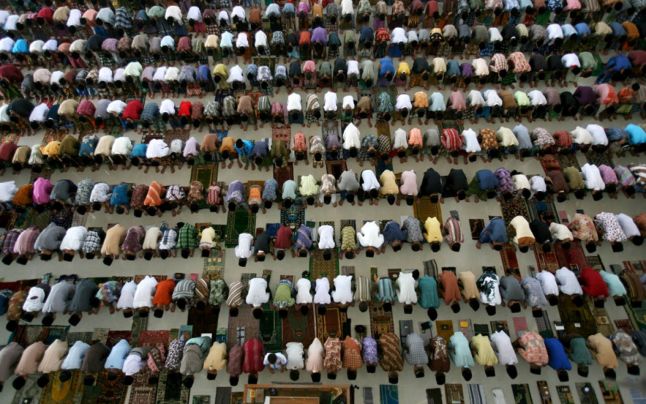 1 miliard şi jumătate de musulmani intră astăzi în postul Ramadanului 1 miliard şi jumătate de musulmani intră astăzi în postul Ramadanului