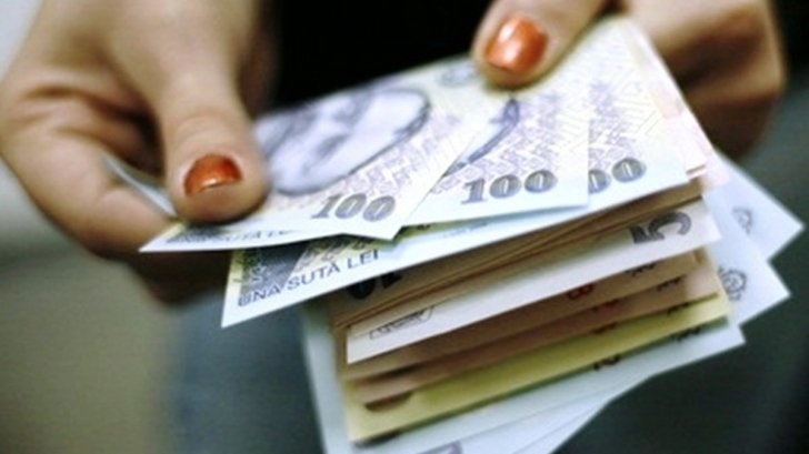 Consilierii lugojeni chemați la serviciu pentru aplicarea noii legi a salarizării bugetarilor Consilierii lugojeni chemați la serviciu pentru aplicarea noii legi a salarizării bugetarilor