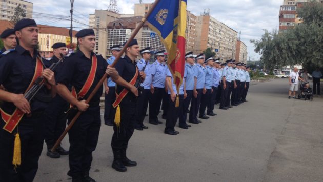Ziua Imnului Național, marcată la Reșița printr-un ceremonial militar în Parcul Tricolorului