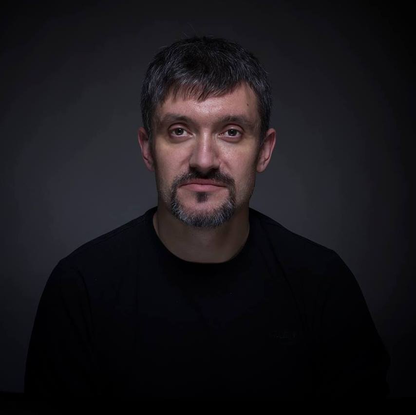 Lansare de carte la Reșița: „De la real la augmentat. Artistul vizual în epoca post-fotografică”, de Flavian Savescu