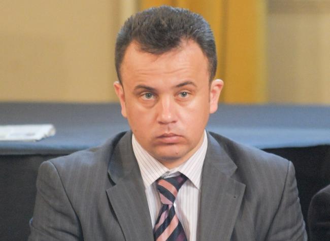 Centre comunitare de învăţare permanentă pentru îmbunătăţirea calificării în muncă Centre comunitare de învăţare permanentă pentru îmbunătăţirea calificării în muncă