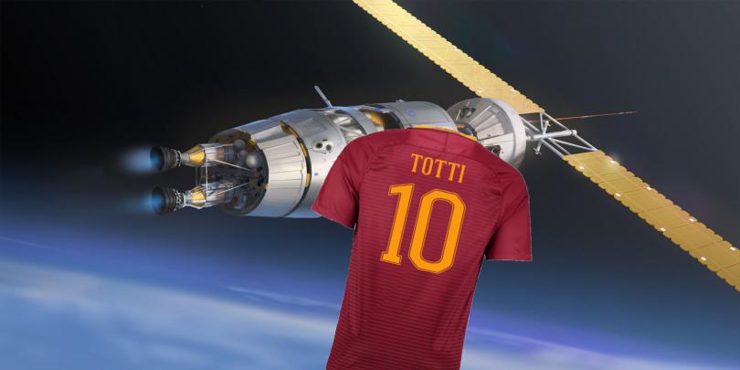 Ultimul tricou al lui Totti, expediat în spațiul cosmic Ultimul tricou al lui Totti, expediat în spațiul cosmic