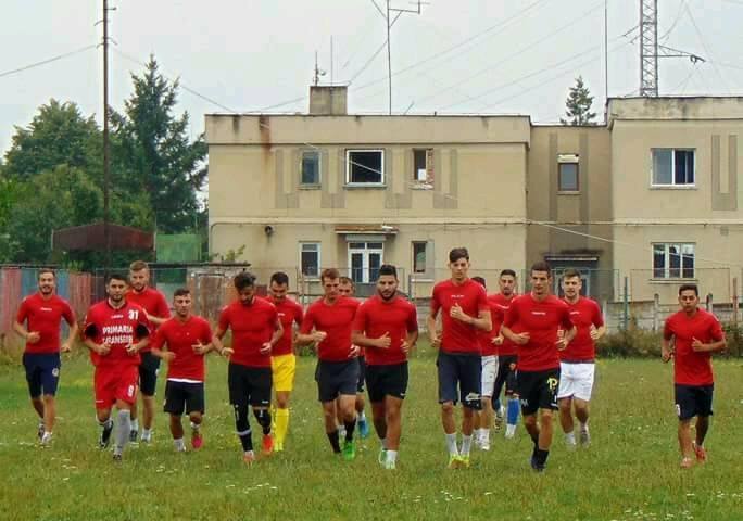 Viitorul Caransebeș o ia de la capăt în drumul spre Liga a III-a Viitorul Caransebeș o ia de la capăt în drumul spre Liga a III-a