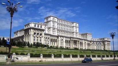 Parlamentul României se întrunește online de la ora 12