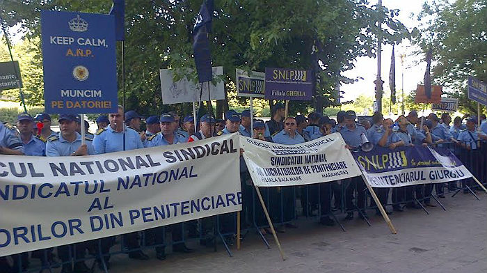 Angajaţii din penitenciare ameninţă din nou cu proteste Angajaţii din penitenciare ameninţă din nou cu proteste