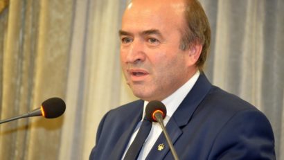Ministrul justiţiei, Tudorel Toader, a anunţat că va declanşa procedura de numire a noului procuror general al României