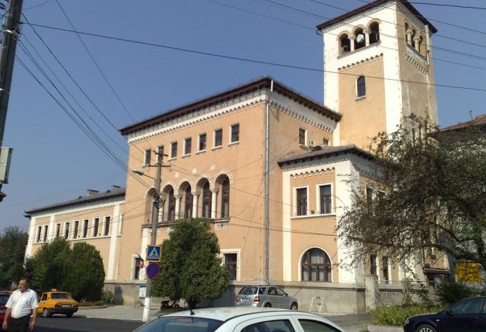 Întreaga conducere a Primăriei Oraviţa are probleme cu… legea Întreaga conducere a Primăriei Oraviţa are probleme cu… legea