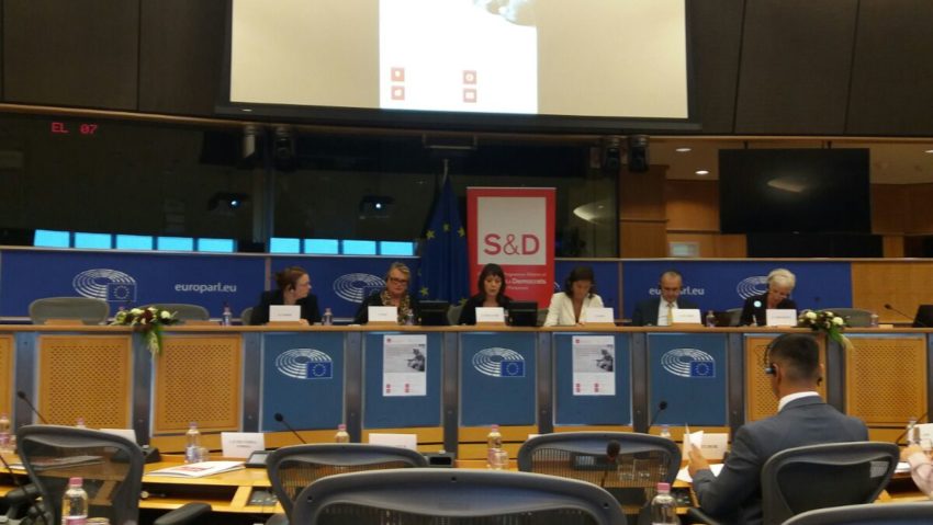 Cadre didactice din Universitatea reșițeană au fost la Bruxelles Cadre didactice din Universitatea reșițeană au fost la Bruxelles