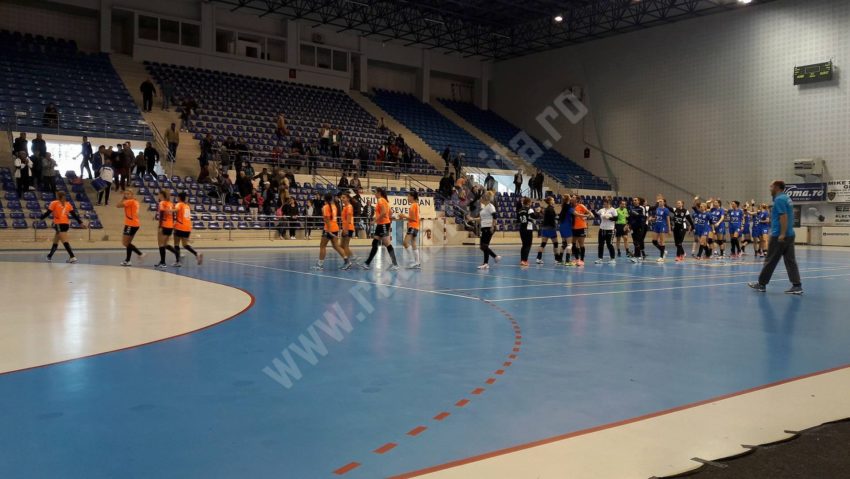 Handbalistele de la CS Universitatea Reșița joacă, acasă, cu o formație de pe podium Handbalistele de la CS Universitatea Reșița joacă, acasă, cu o formație de pe podium