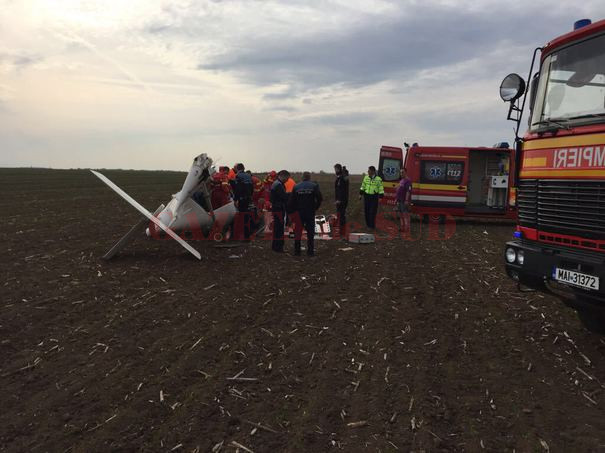 Incident aviatic: Un avion de mici dimensiuni a aterizat forţat în Alba Incident aviatic: Un avion de mici dimensiuni a aterizat forţat în Alba