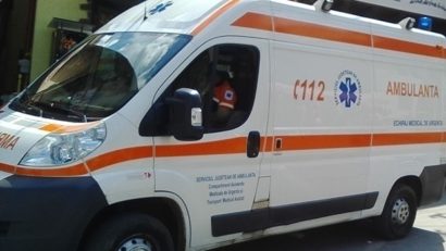 Microbuz răsturnat pe autostrada Transilvania. Cinci persoane au fost rănite