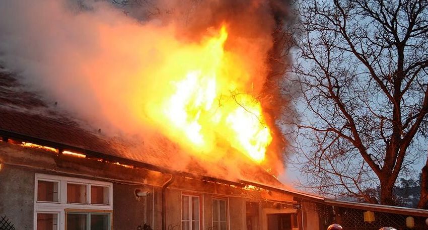 Tragedie în Argeș. Doi copilași morți după ce casa în care locuiau a luat foc Tragedie în Argeș. Doi copilași morți după ce casa în care locuiau a luat foc