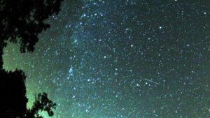 Perseidele 2025 ating apogeul pe 12-13 august: unde și când poți vedea până la 100 de meteori pe oră în România