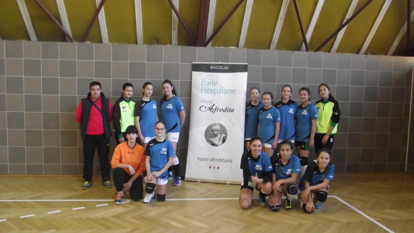 Fetele de la ACS Băile Herculane – participă la turneul de iarnă de la Timişoara – 29 noiembrie – 3 decembrie Fetele de la ACS Băile Herculane – participă la turneul de iarnă de la Timişoara – 29 noiembrie – 3 decembrie