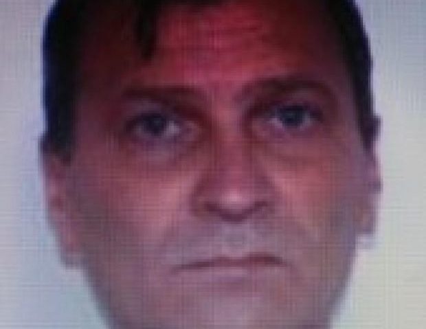 Polițistul român dispărut luni seara a fost găsit spânzurat lângă casa părintească Polițistul român dispărut luni seara a fost găsit spânzurat lângă casa părintească