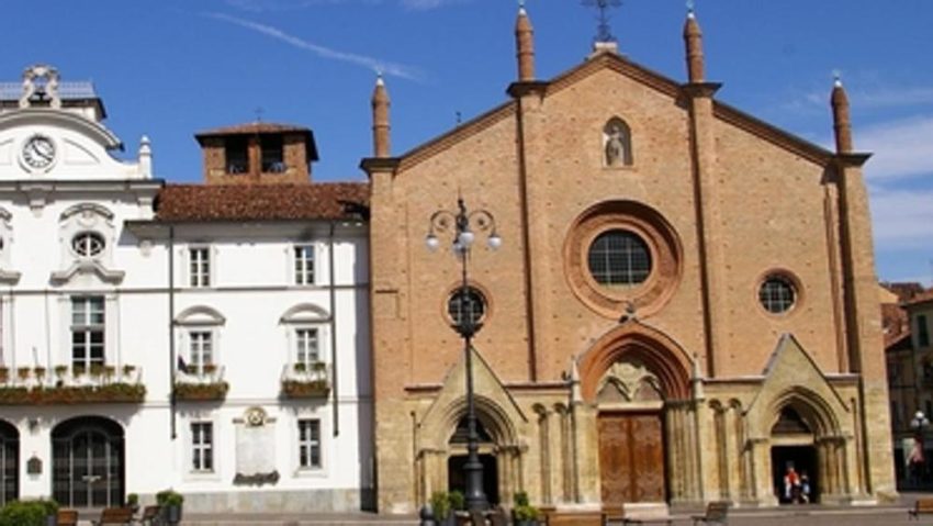 Italia: Româncă de 47 de ani bătută și amenințată în biserică de fostul partener Italia: Româncă de 47 de ani bătută și amenințată în biserică de fostul partener