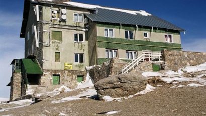 Turiști blocați la cabana Babele