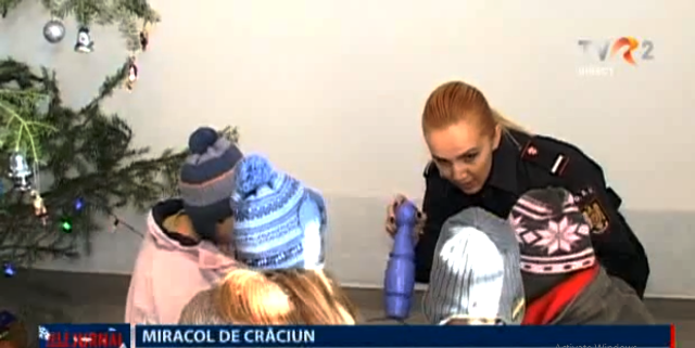 Miracol de Crăciun pentru o familie din Gorj: Opt copii orfani de mamă vor avea un loc unde să pregătească masa alături de tatăl lor Miracol de Crăciun pentru o familie din Gorj: Opt copii orfani de mamă vor avea un loc unde să pregătească masa alături de tatăl lor