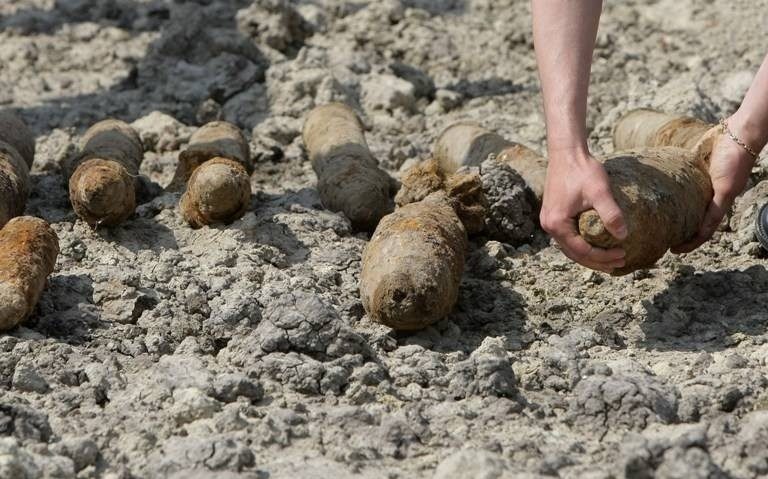 Zeci de proiectile descoperite din greșeală în Dudeștii Vechi Zeci de proiectile descoperite din greșeală în Dudeștii Vechi