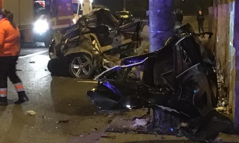 Accident teribil azi noapte în Cluj. Motorul a ajuns la 10 metri de mașină Accident teribil azi noapte în Cluj. Motorul a ajuns la 10 metri de mașină
