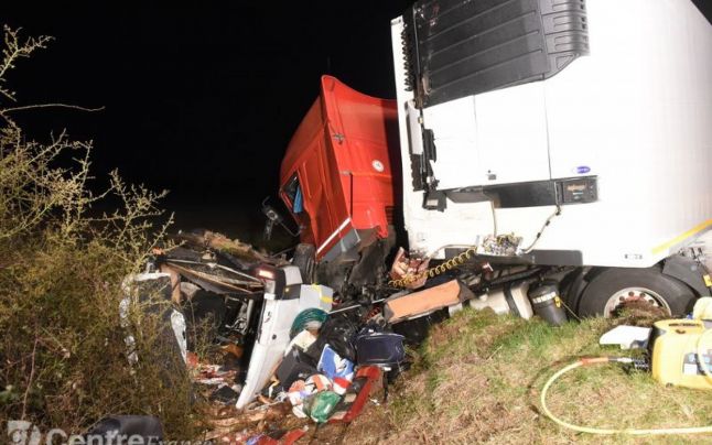 Rudele unui șofer de TIR român, mort într-un accident în Franța, cer 5 milioane de euro despăgubire Rudele unui șofer de TIR român, mort într-un accident în Franța, cer 5 milioane de euro despăgubire