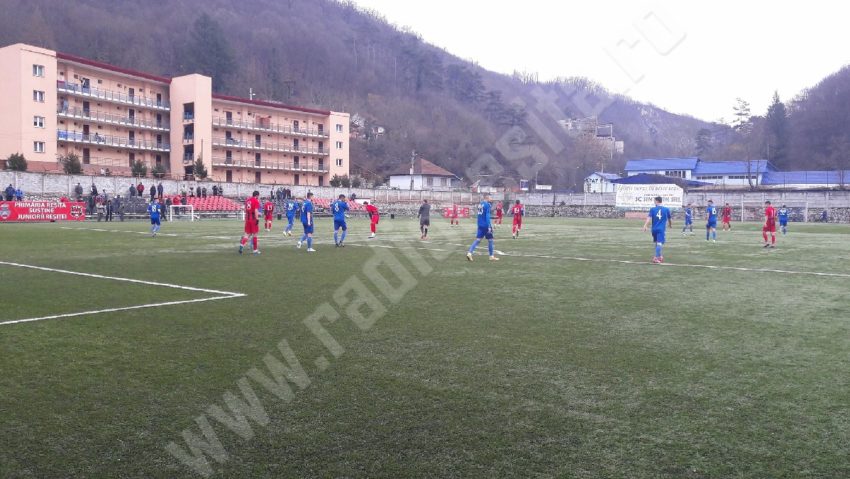 [VIDEO-AUDIO] CSM Şcolar Reşiţa joacă bine, dar nu a găsit calea spre gol