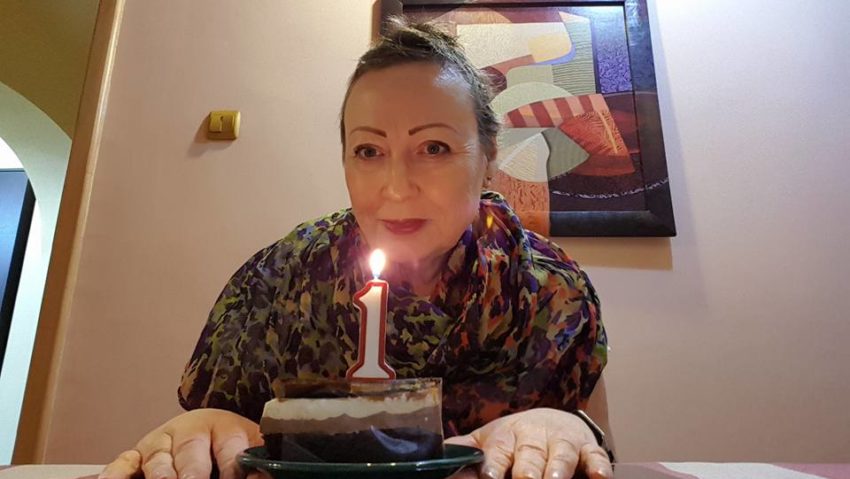 Tulburătoarea poveste a Elenei, doctorița româncă care se luptă cu cancerul: „Exista viață și după cancer. Dar mai ales există viață înainte de moarte!„ Tulburătoarea poveste a Elenei, doctorița româncă care se luptă cu cancerul: „Exista viață și după cancer. Dar mai ales există viață înainte de moarte!„