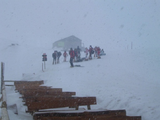 Munţii Banatului îşi aşteaptă turiştii, cu multă zăpadă, în acest sfârşit de săptămână Munţii Banatului îşi aşteaptă turiştii, cu multă zăpadă, în acest sfârşit de săptămână