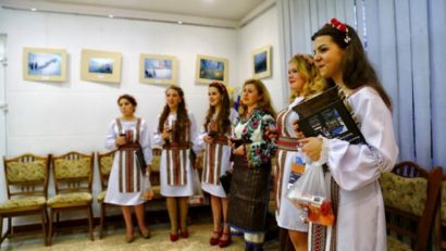 Ministerul pentru Românii de Pretutindeni a primit aviz favorabil pentru acordarea a 1000 de burse etnicilor români din Ucraina